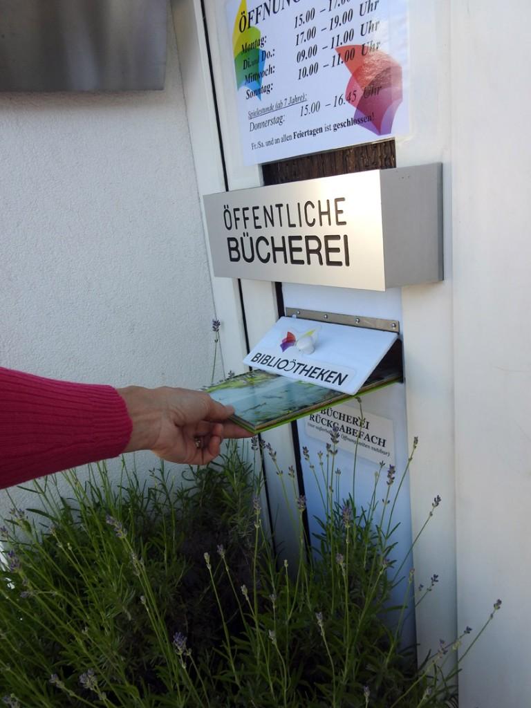 Rückgabefach Bücherei Dietach