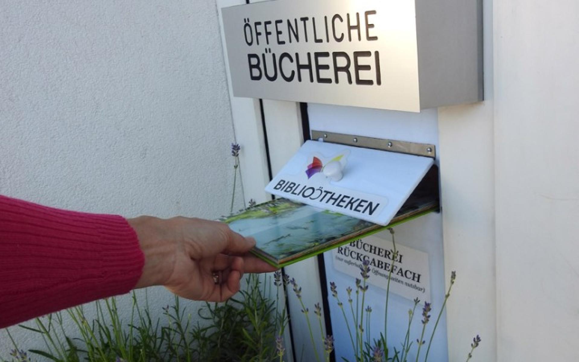 Rückgabefach Bücherei Dietach